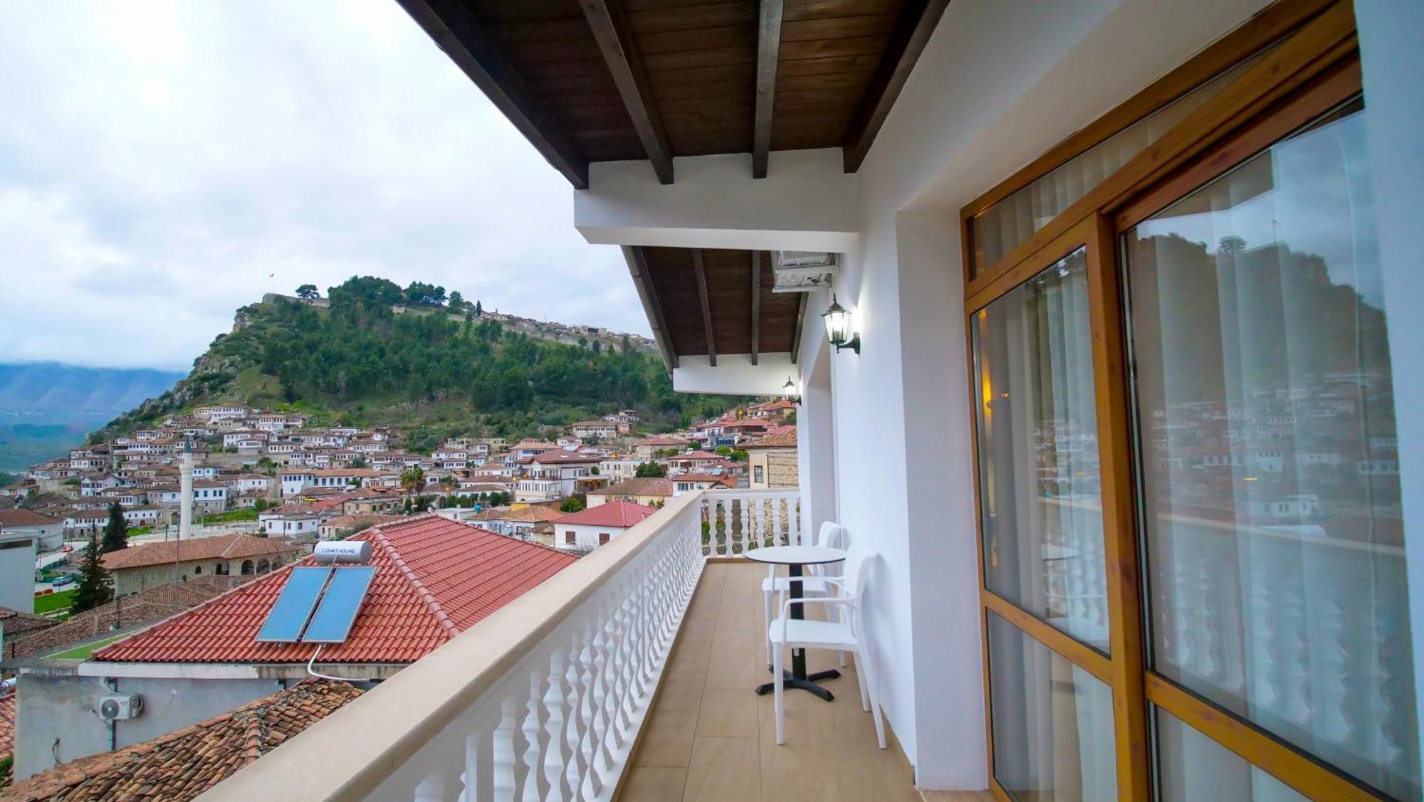 Vila Malasi เบราท ภายนอก รูปภาพ